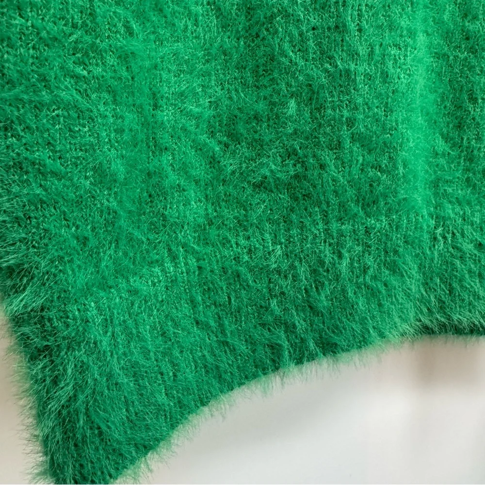 NEW Day + Moon Green Fuzzy Knit Crop Short Sleeve Sweater Womens Small - Picture 4 of 8